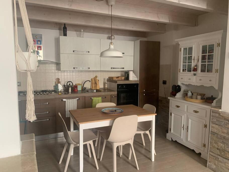 Vela Apartment Brindisi Bagian luar foto